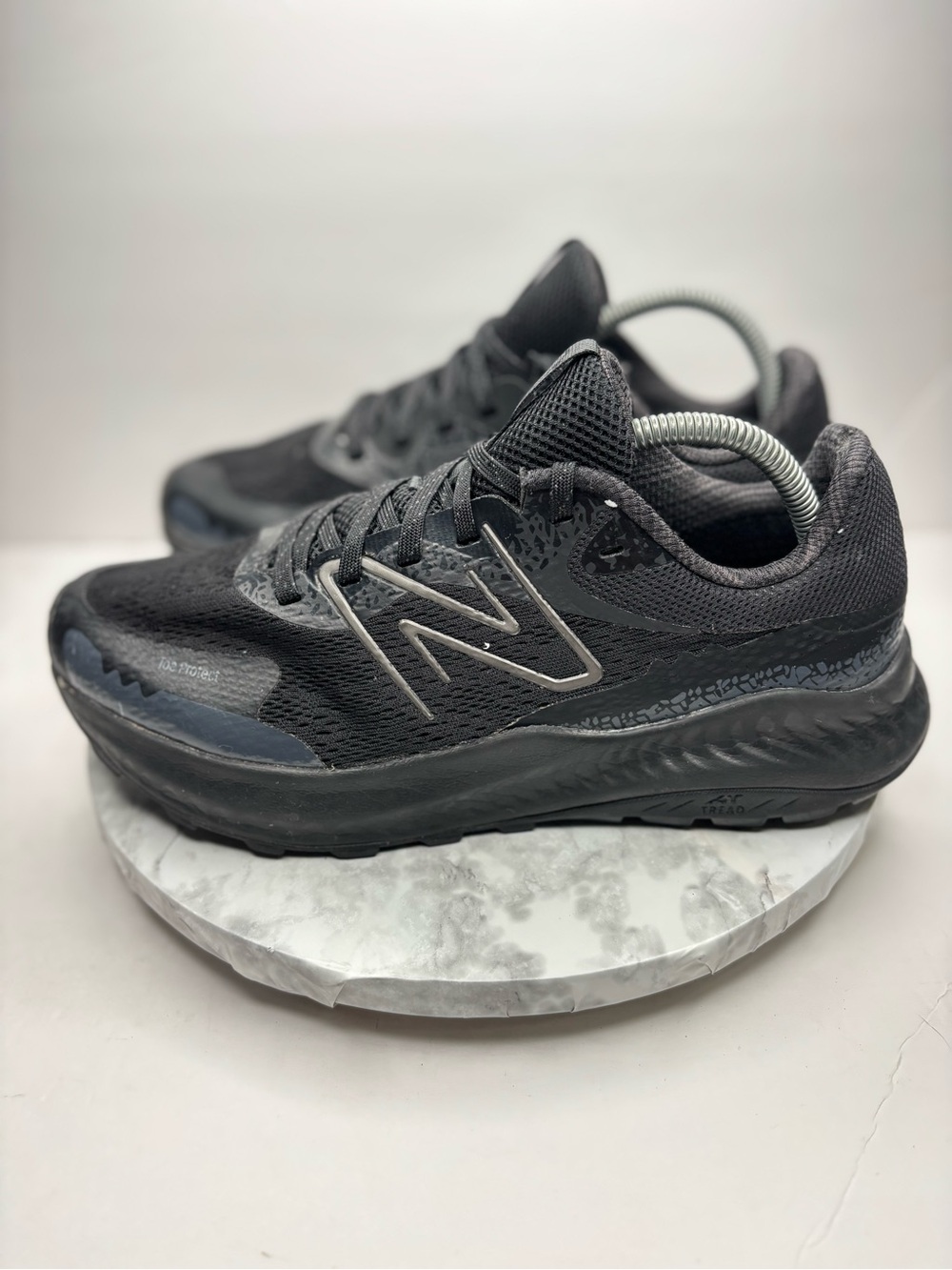 Size 9.5 - New Balance DynaSoft Nitrel v5 Black